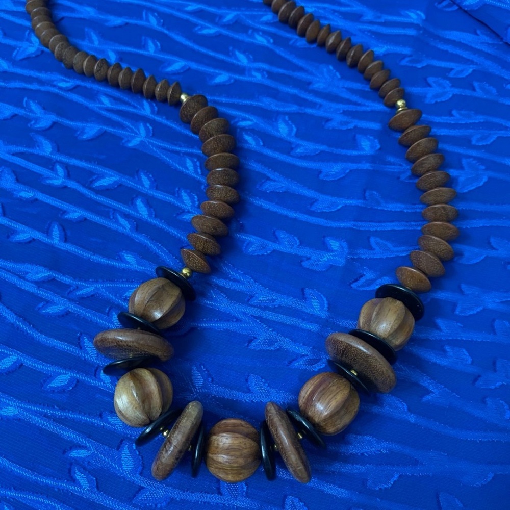 Necklace (Wooden Beads/EUC) - Picture 2 of 3